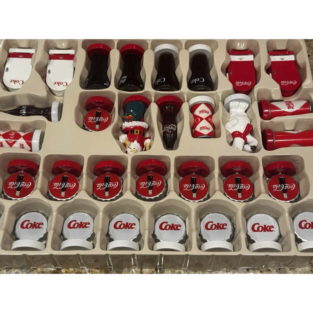 Coca Cola Vs Coke Collectors Edition Chess Set Game Holiday Christmas 2002